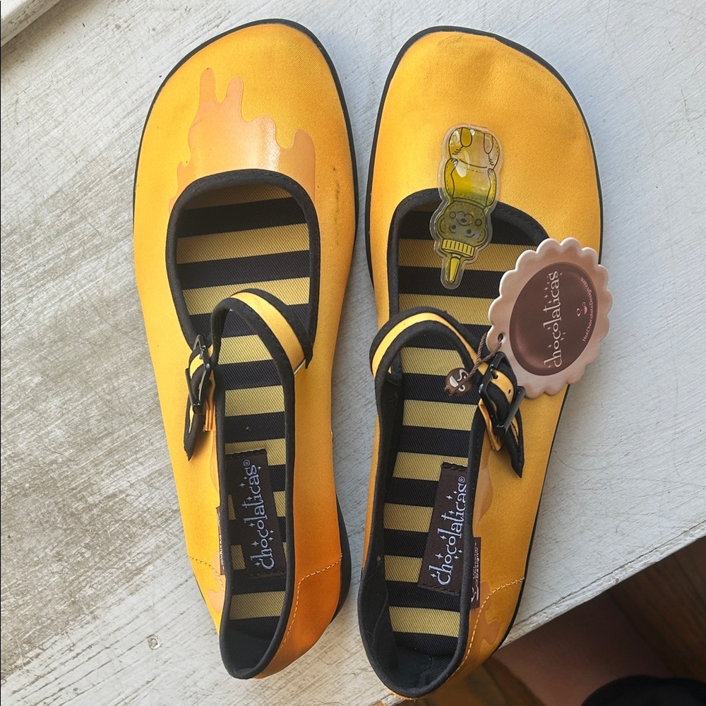 Chocolaticas Women's Yellow Mary Jane Shoes - Picture 5 of 5